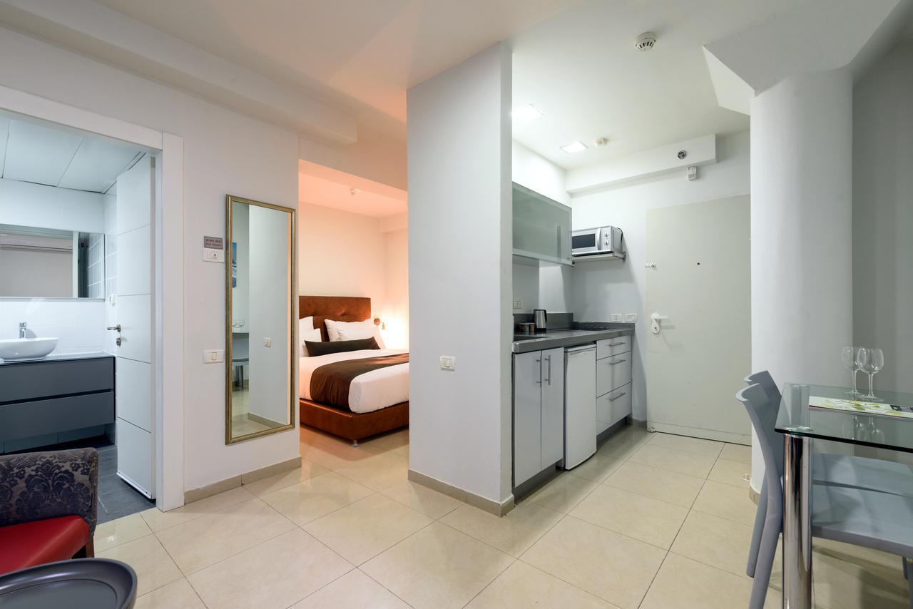 Sea Land Suites Тел Авив Екстериор снимка
